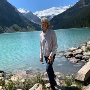 Meet your Posher, Sandra